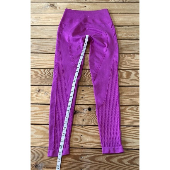 Q Collective High Waisted Seamless Leggings Size Small Women’s Pink - Picture 6 of 7